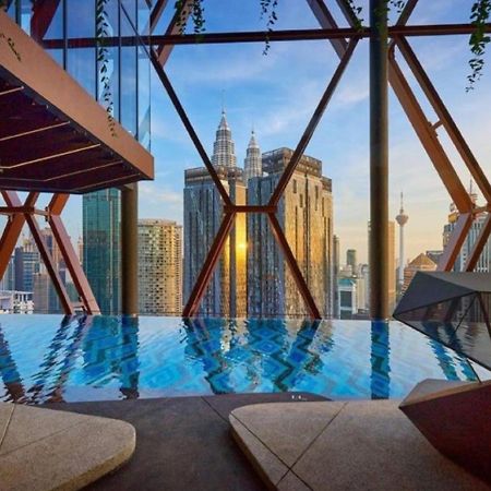 Scarletz Suites Klcc Twin Tower By Purple Orchid Kuala Lumpur Buitenkant foto