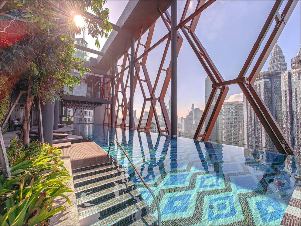 Scarletz Suites Klcc Twin Tower By Purple Orchid Kuala Lumpur Buitenkant foto