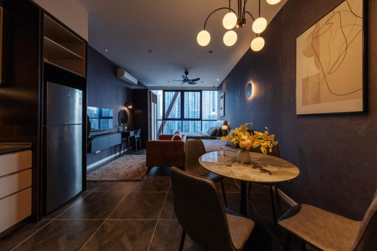 Scarletz Suites Klcc Twin Tower By Purple Orchid Kuala Lumpur Buitenkant foto