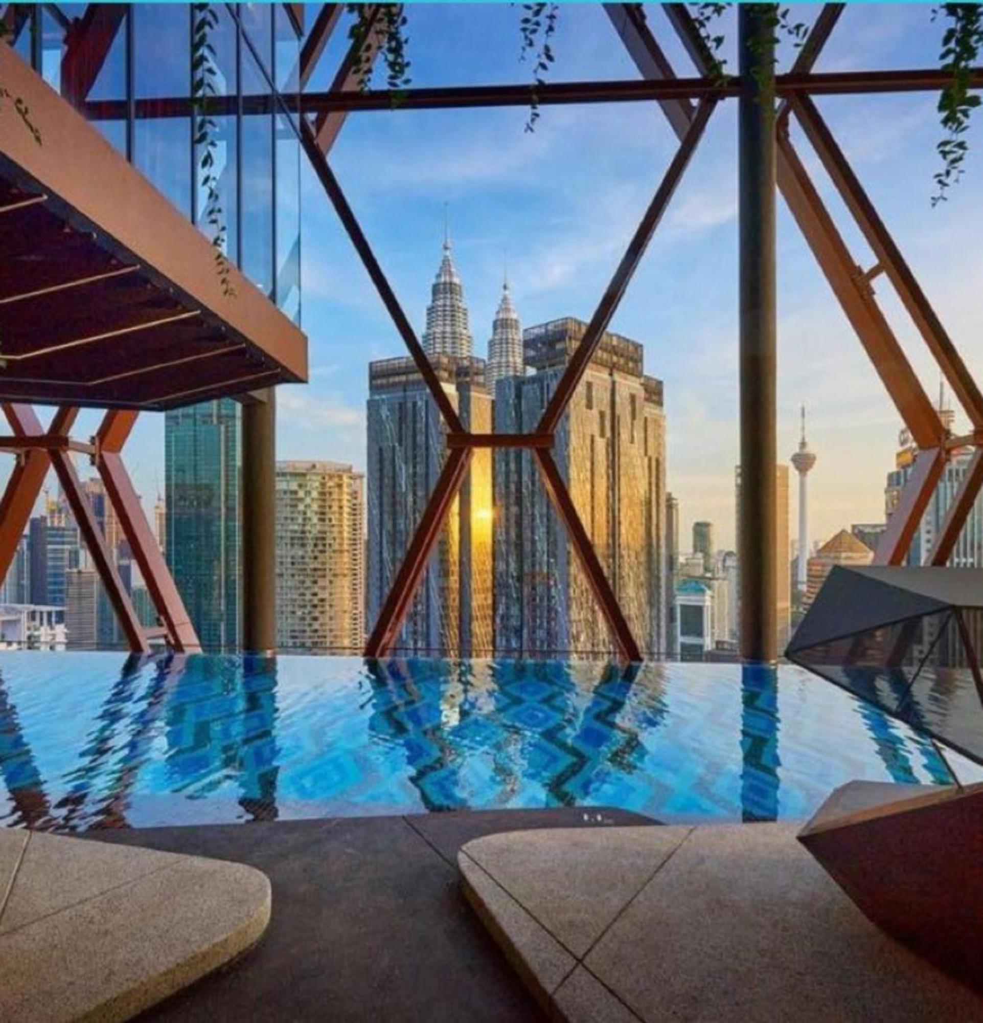 Scarletz Suites Klcc Twin Tower By Purple Orchid Kuala Lumpur Buitenkant foto