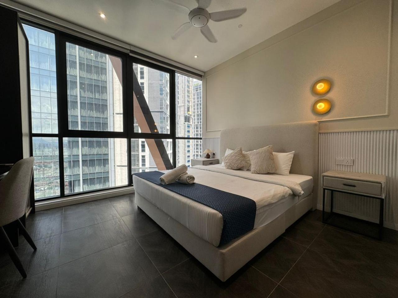 Scarletz Suites Klcc Twin Tower By Purple Orchid Kuala Lumpur Buitenkant foto