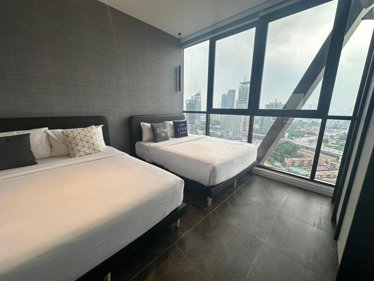 Scarletz Suites Klcc Twin Tower By Purple Orchid Kuala Lumpur Buitenkant foto